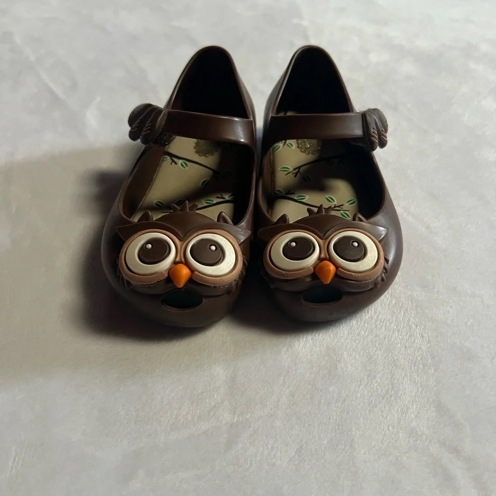 Mini Melissa Brown Owl Mary Jane’s